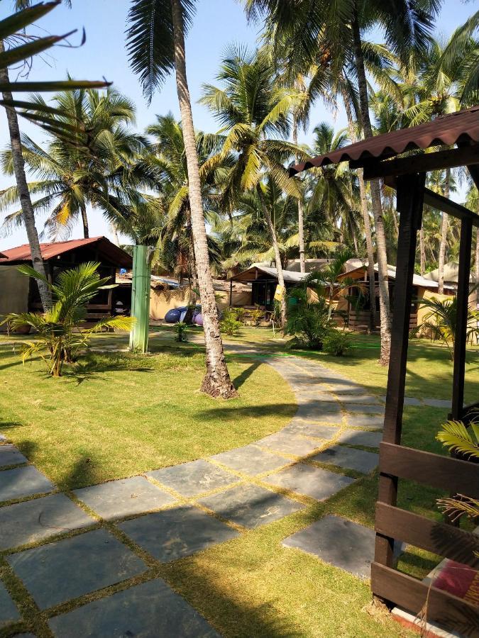 Готель Papillon Beach Huts Палолем Екстер'єр фото